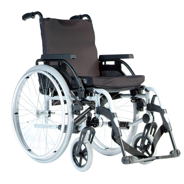 BREEZY BASIX 300 LIGHTWEIGHT WHEELCHAIR 18'' BREEZY BASIX 300 LIGHTWEIGHT WHEELCHAIR 18''